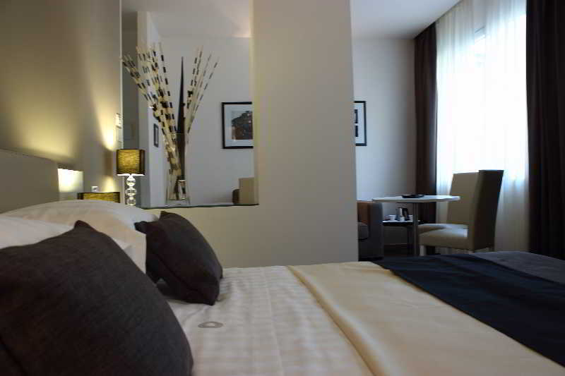 Stelle Hotel The Businest Napoli Eksteriør bilde